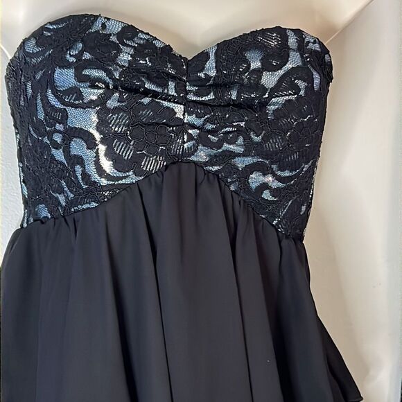 Teeze Me lace bustier dress with asymmetrical layers size 5 - Picture 4 of 13